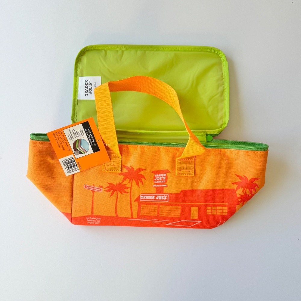Trader Joes Summer Fun Mini Insulated Tote- 2026, NEW - 10x6x6, 1.5G